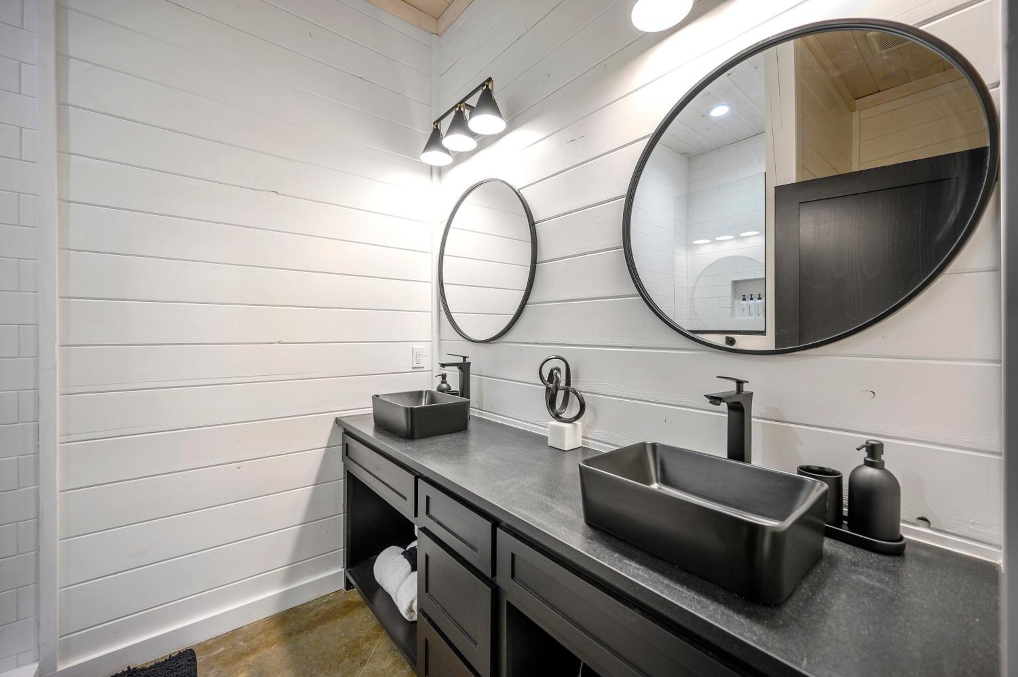 Two Knights Luxury Cabin Broken Bow Bagian luar foto
